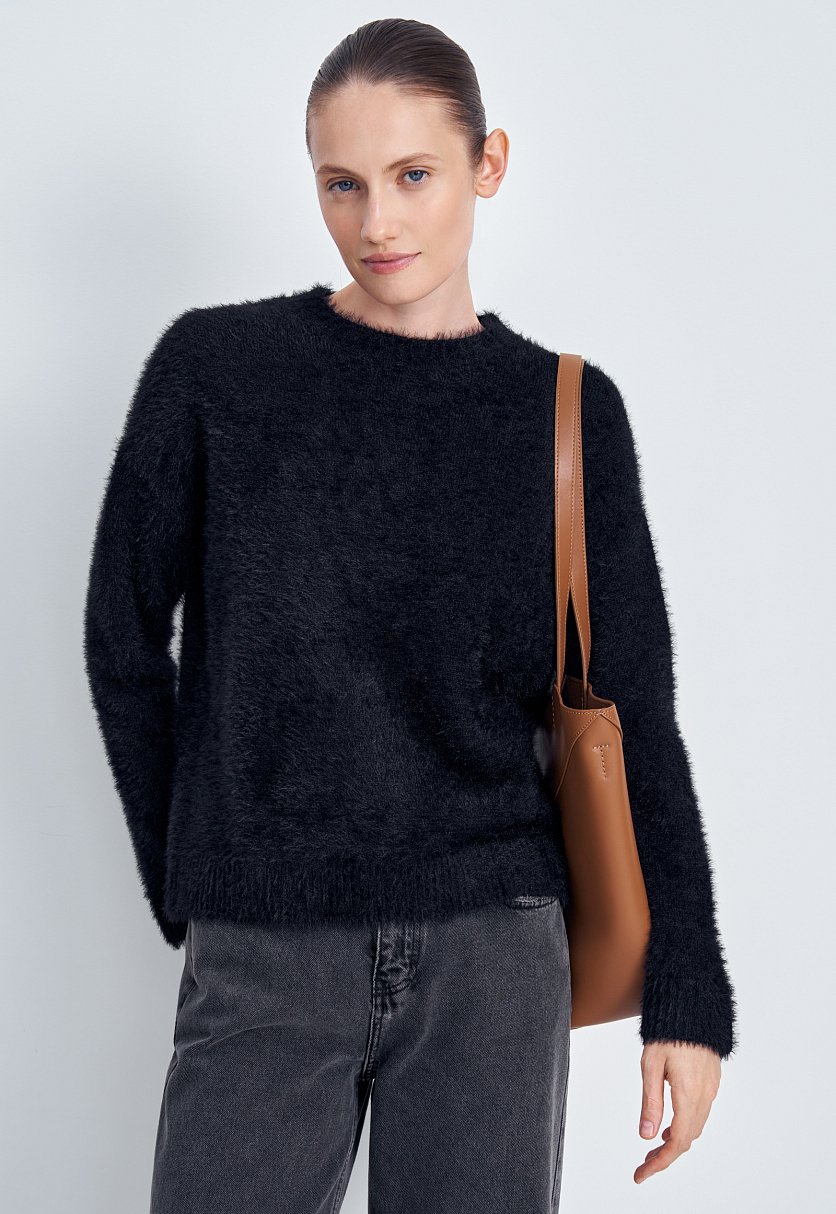 Свитер прямого силуэта