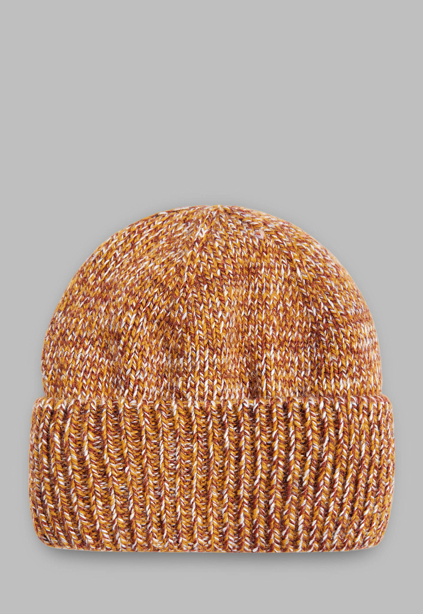 Шапка из шерсти