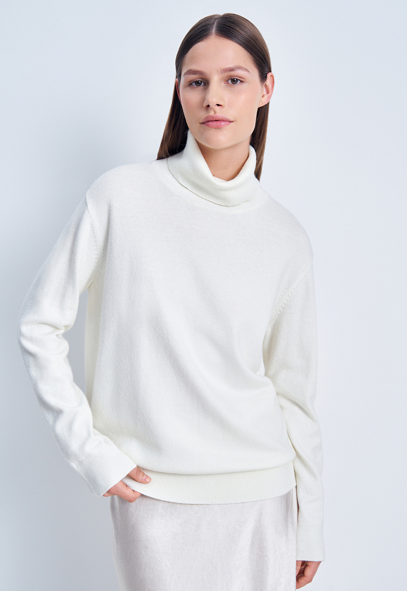 Свитер свободного силуэта с воротником-стойкой