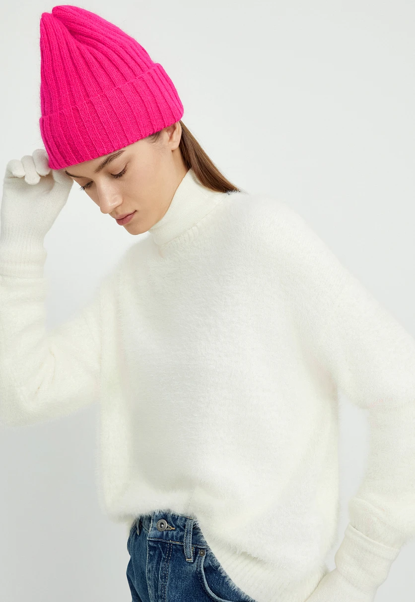 Шапка из овечьей и ангорской шерсти, Модель FAE111122, Фото №2