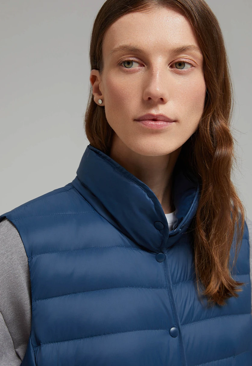 Стеганый пуховый жилет, Модель FAF11042, Фото №8