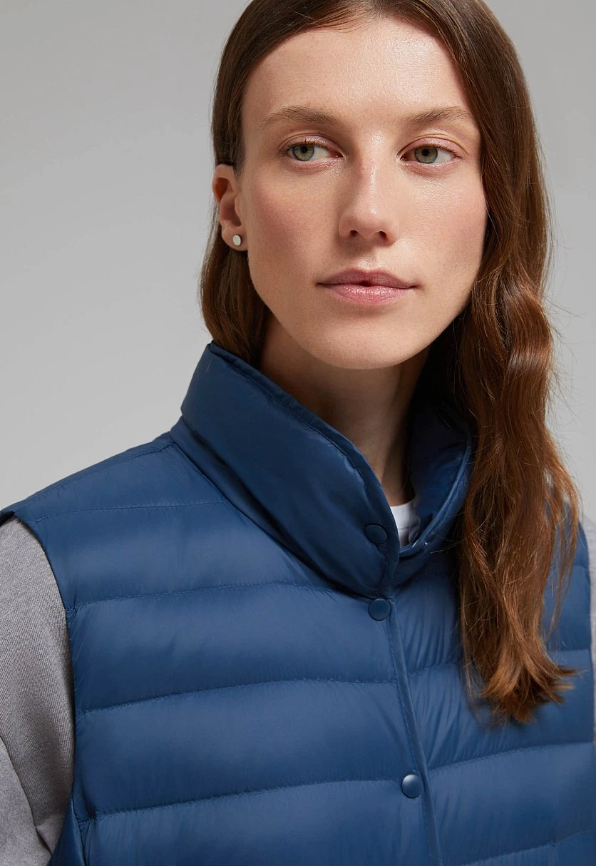 Стеганый пуховый жилет, Модель FAF11042, Фото №9