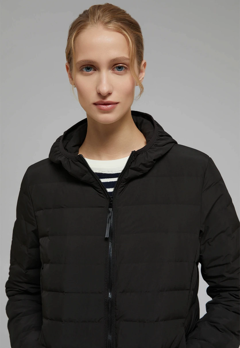 Стеганый пуховик с натуральным пухом Черный FAF12001Купить в интернет-магазине FINN FLARE, предосмотр фото №6 Стеганый пуховик с натуральным пухом, Модель FAF12001, Фото №6