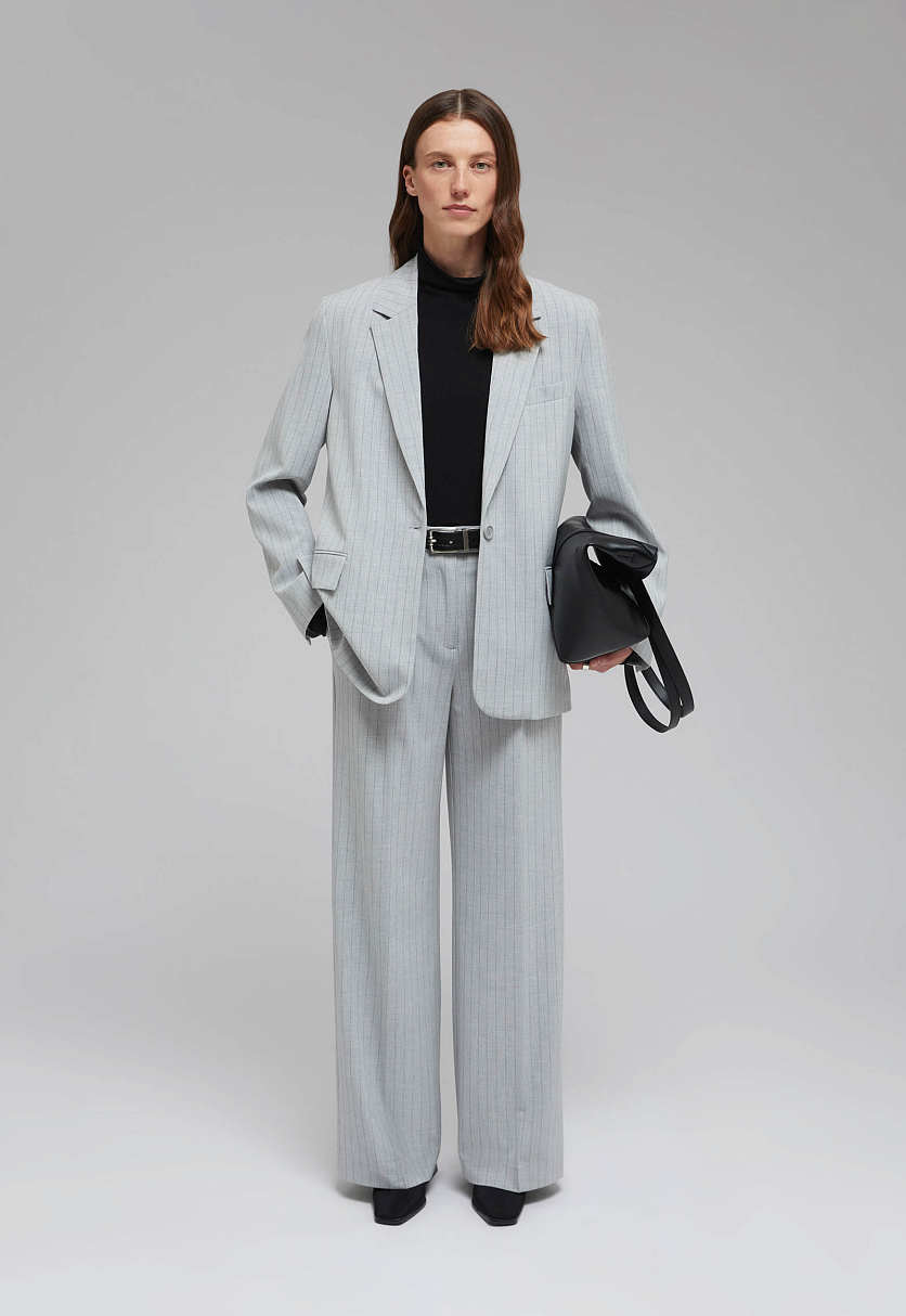 Однобортный жакет в полоску