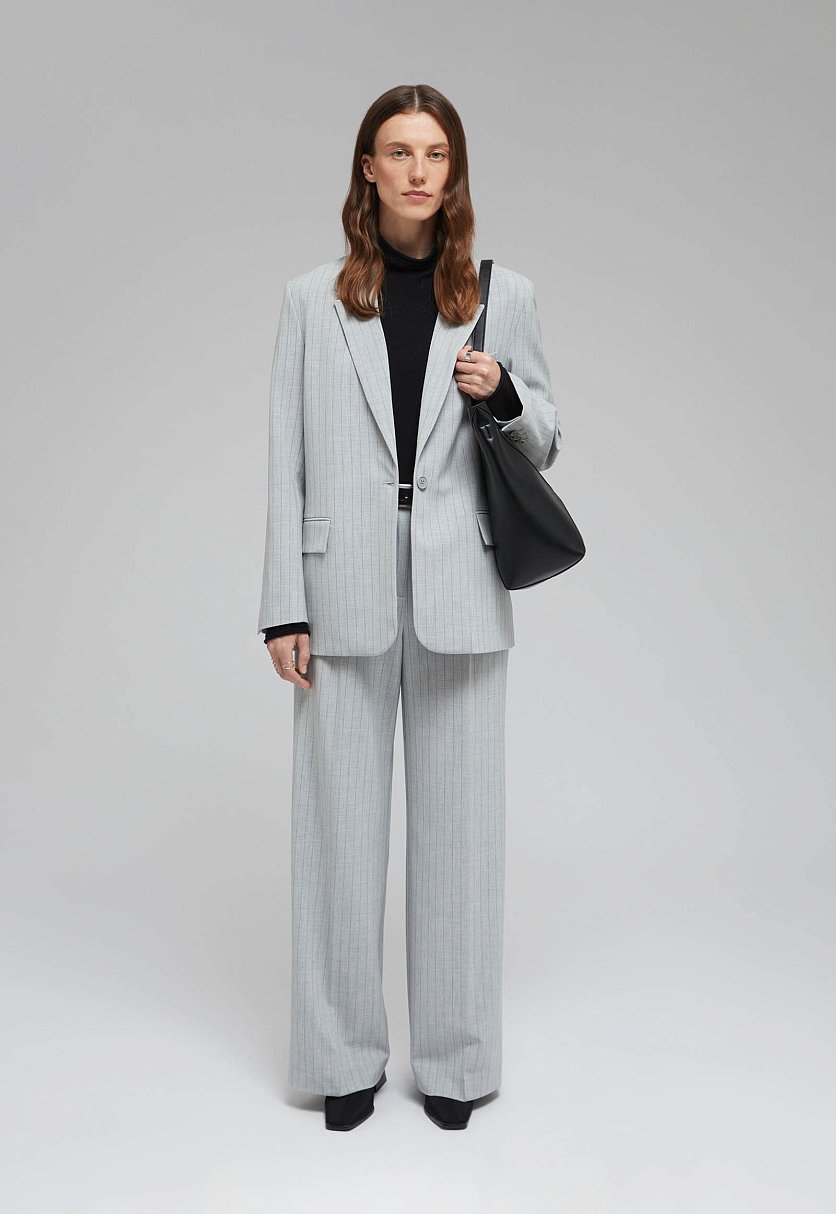 Прямые брюки в полоску