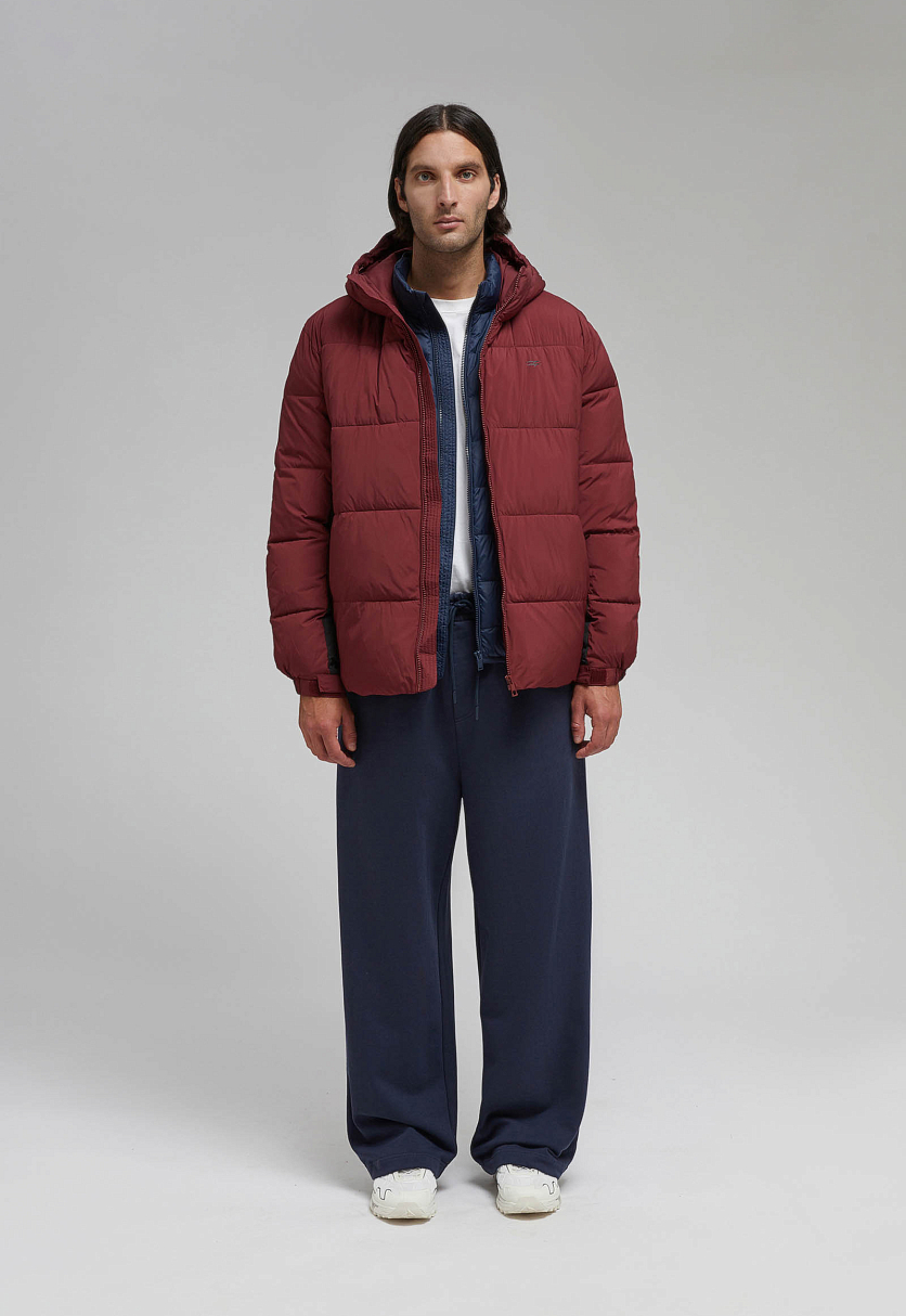 Утепленная куртка с капюшоном