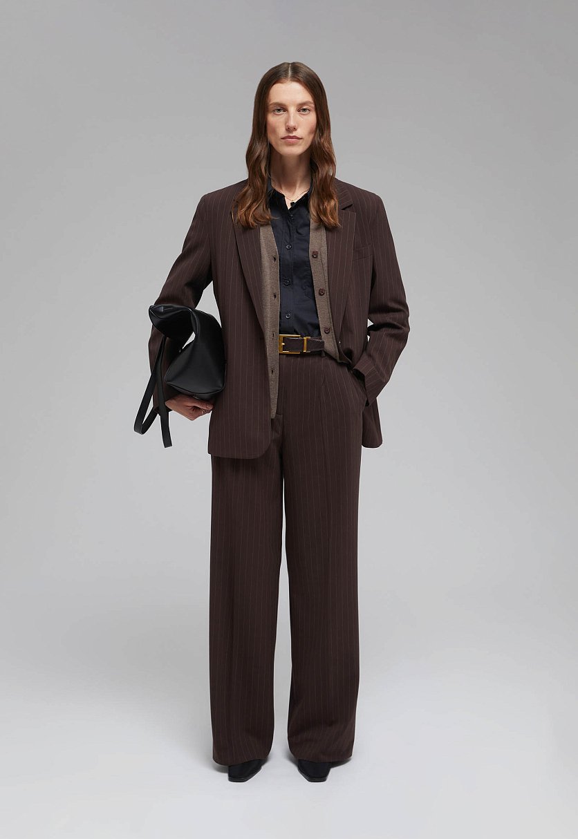 Однобортный жакет в полоску