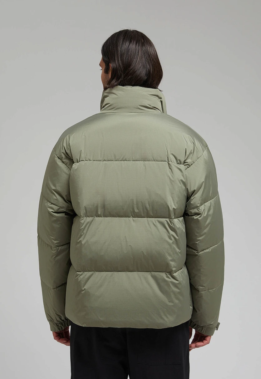 Стеганый пуховик с натуральным пухом 929 vetiver FAF21096Купить в интернет-магазине FINN FLARE, предосмотр фото №13 Стеганый пуховик с натуральным пухом, Модель FAF21096, Фото №13
