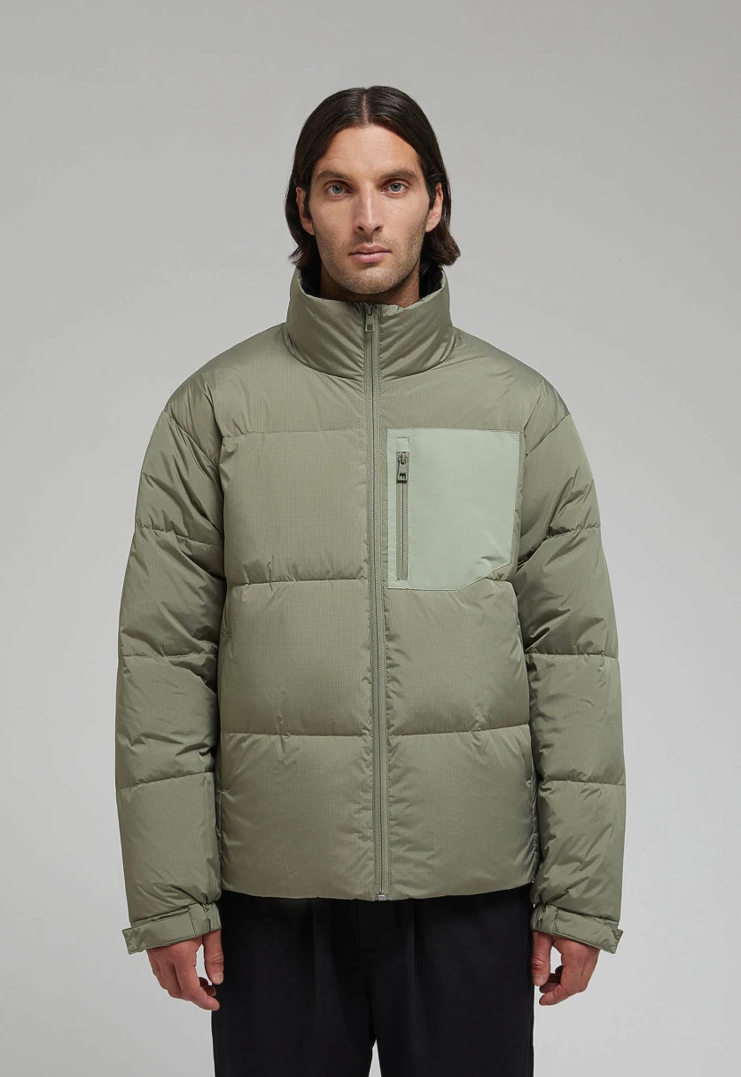 Стеганый пуховик с натуральным пухом 929 vetiver FAF21096Купить в интернет-магазине FINN FLARE, предосмотр фото №11 Стеганый пуховик с натуральным пухом, Модель FAF21096, Фото №11