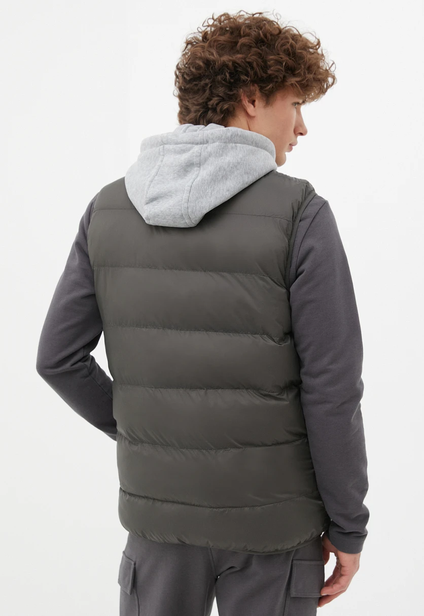 Утепленный мужской жилет стиля casual, Модель FBC21062C, Фото №5