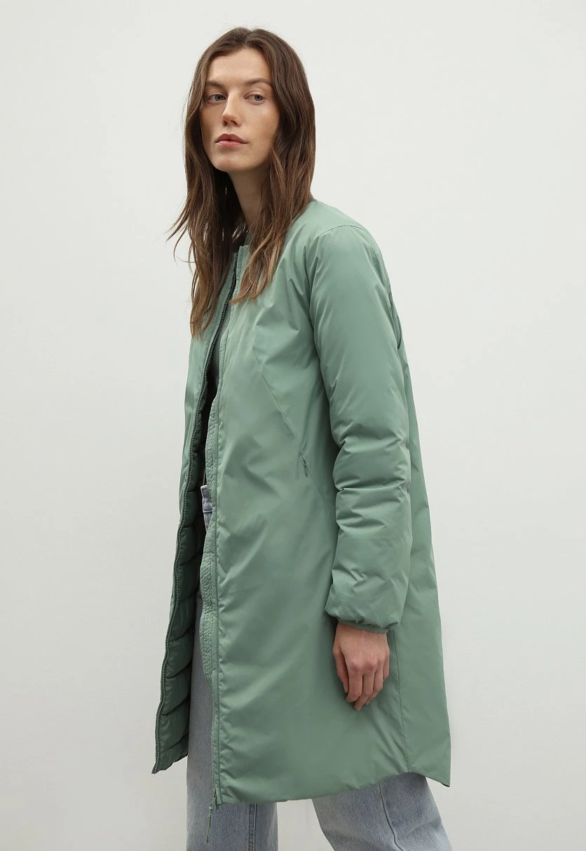 Утепленное пальто силуэта oversize, Модель FBD11079, Фото №4