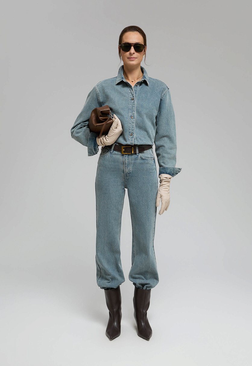 Джинсовая рубашка свободного силуэта