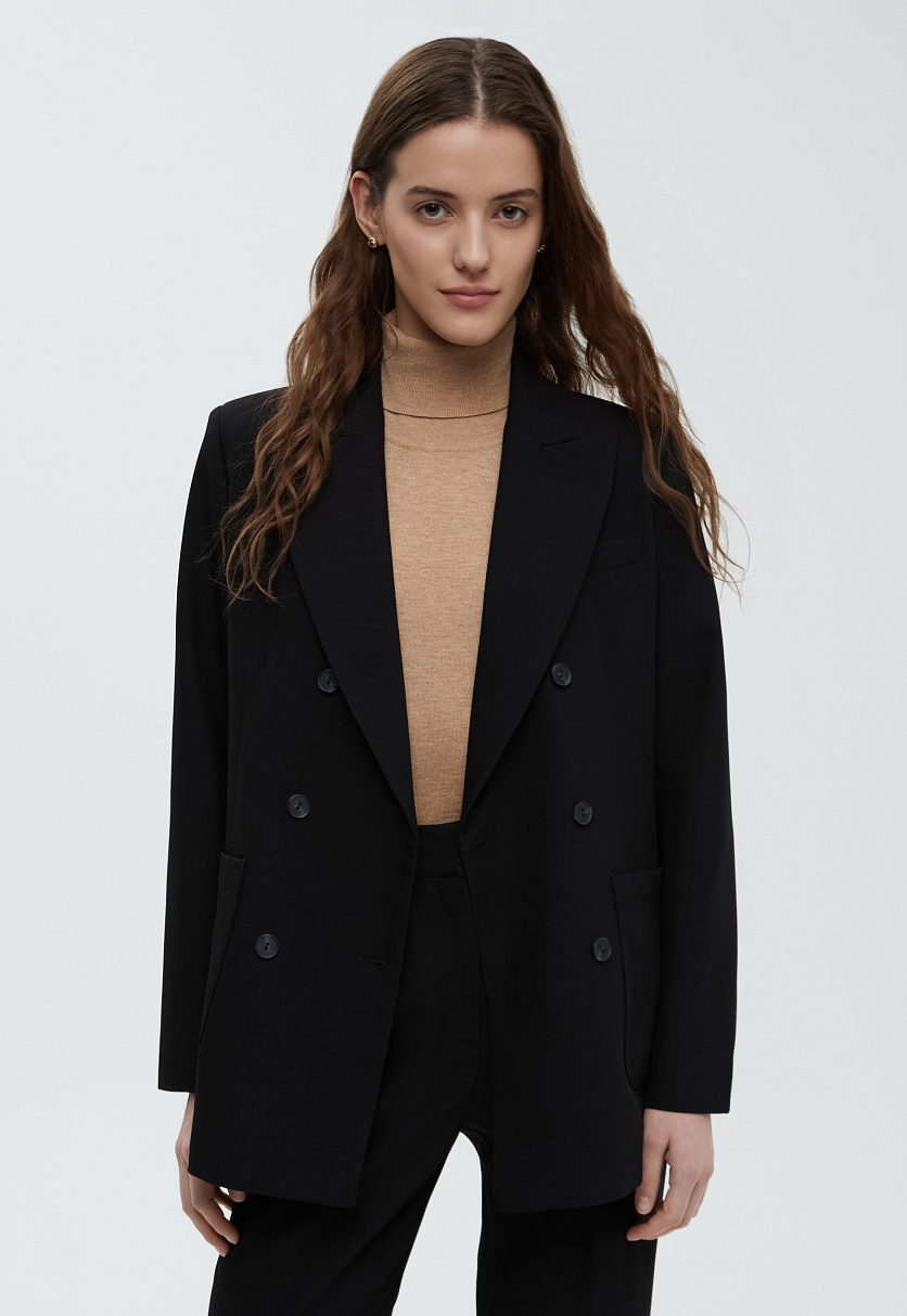 Двубортный жакет с накладными карманами