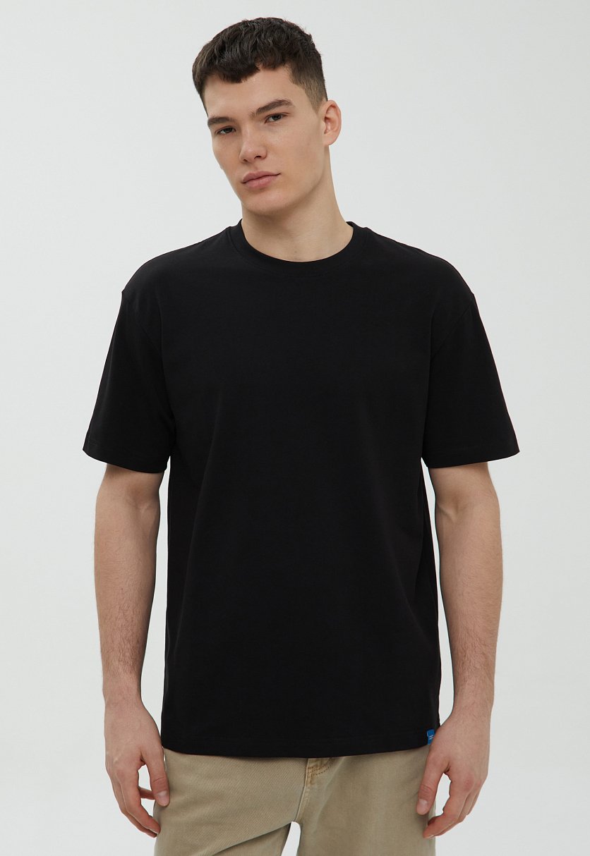 Базовая футболка из хлопка прямого силуэта