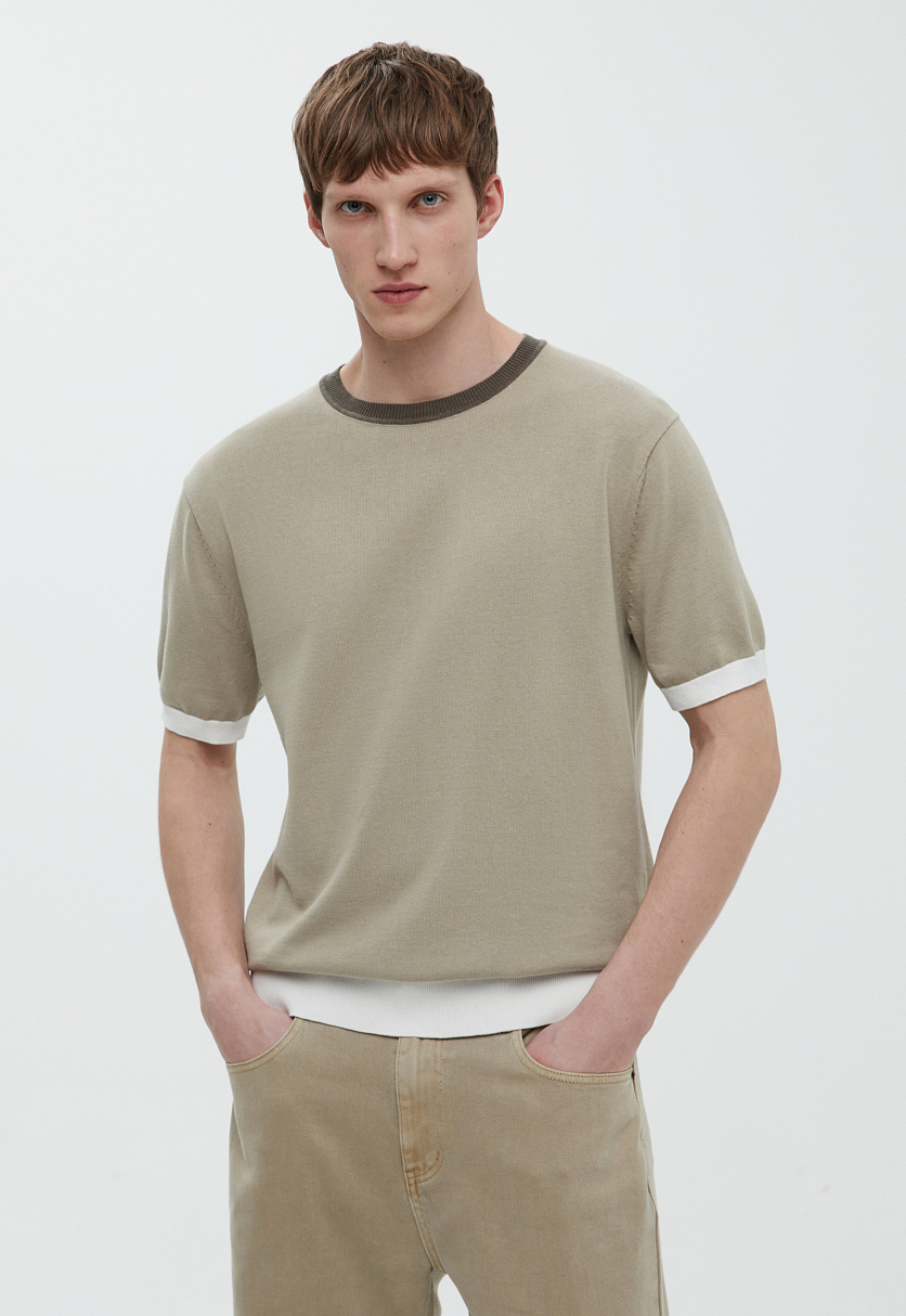 Джемпер с контрастной отделкой Джемпер с контрастной отделкой