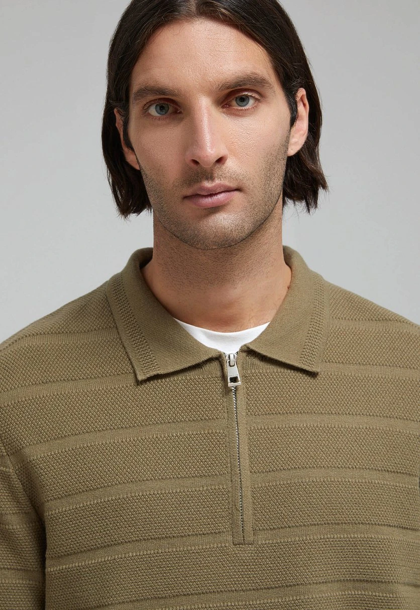 Джемпер с воротником-поло, Модель FBF21115, Фото №8