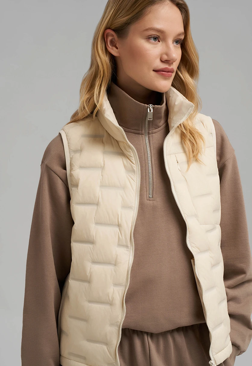 Стеганый пуховый жилет, Модель FBG110150, Фото №5