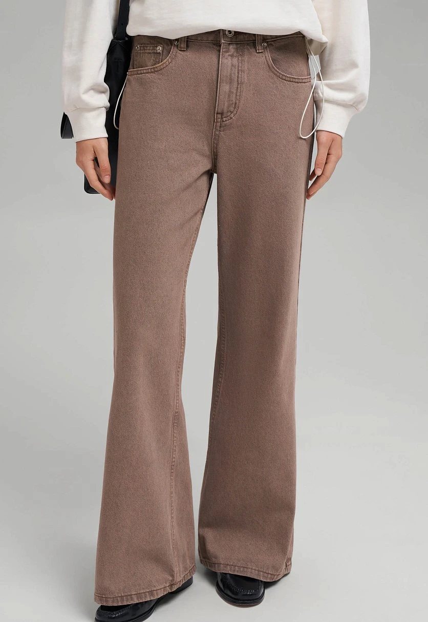 Джинсы расклешенного кроя, Модель FBG15004, Фото №6