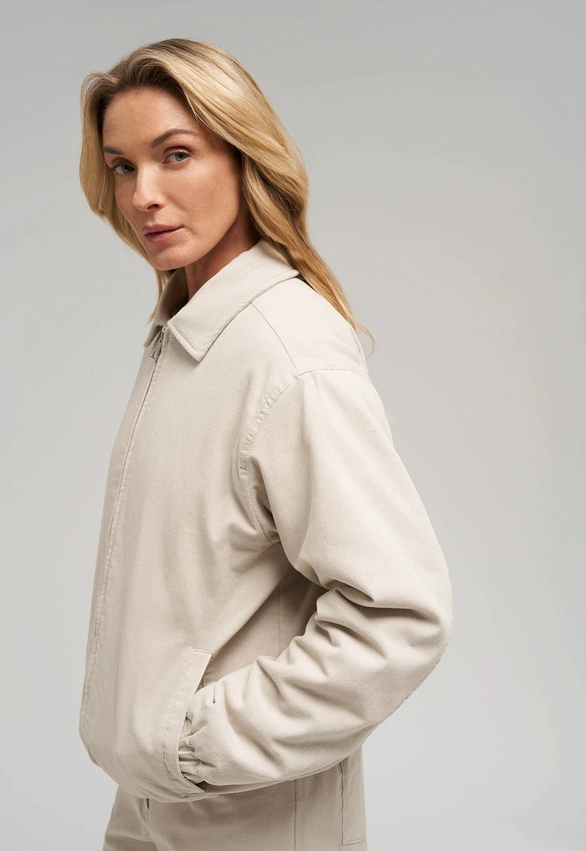 Легкий бомбер из вельвета с искусственным утеплителем, Модель FBG11053, Фото №7