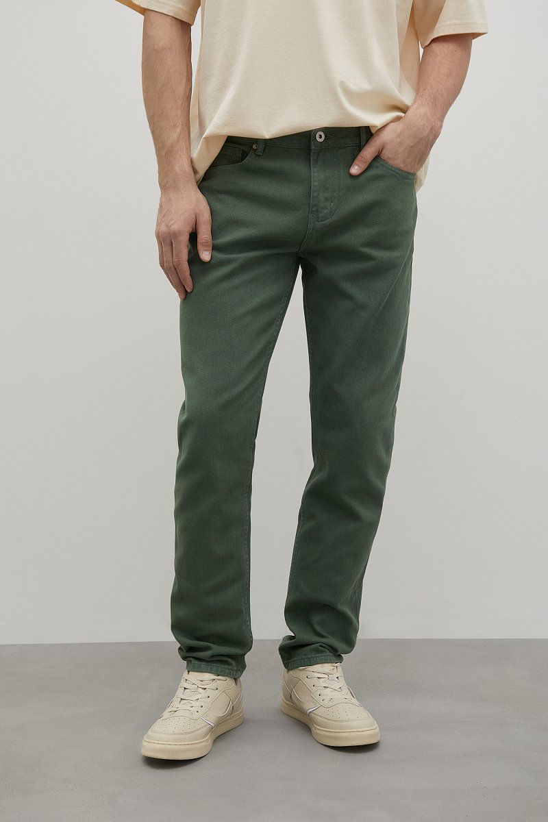 С чем носить зеленые брюки, джинсы - фото - Шкатулка красоты