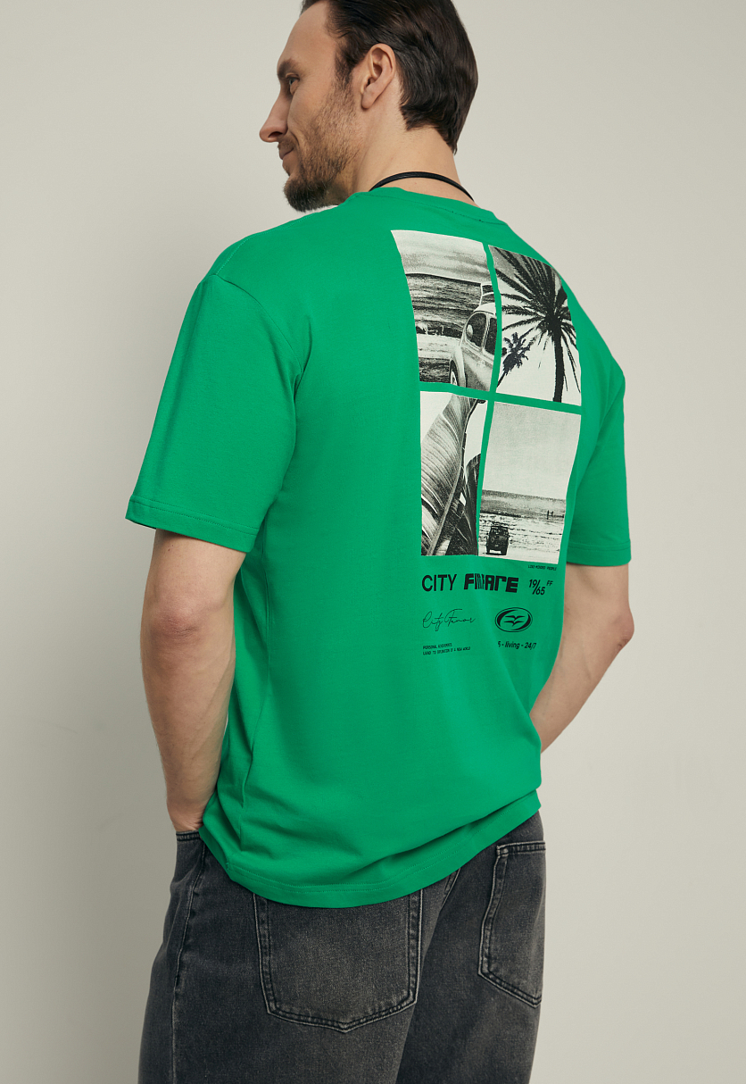 Футболка свободного силуэта с принтом