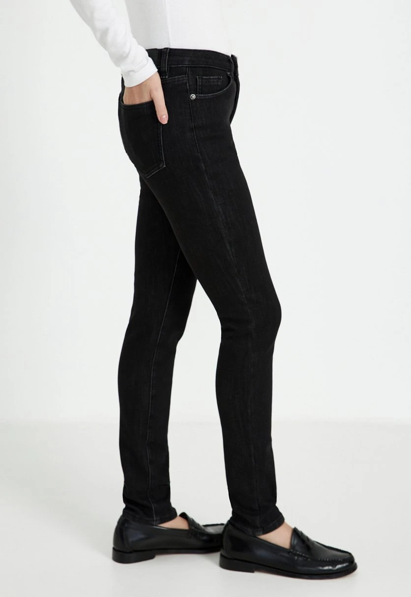 Skinny skinny fit deals