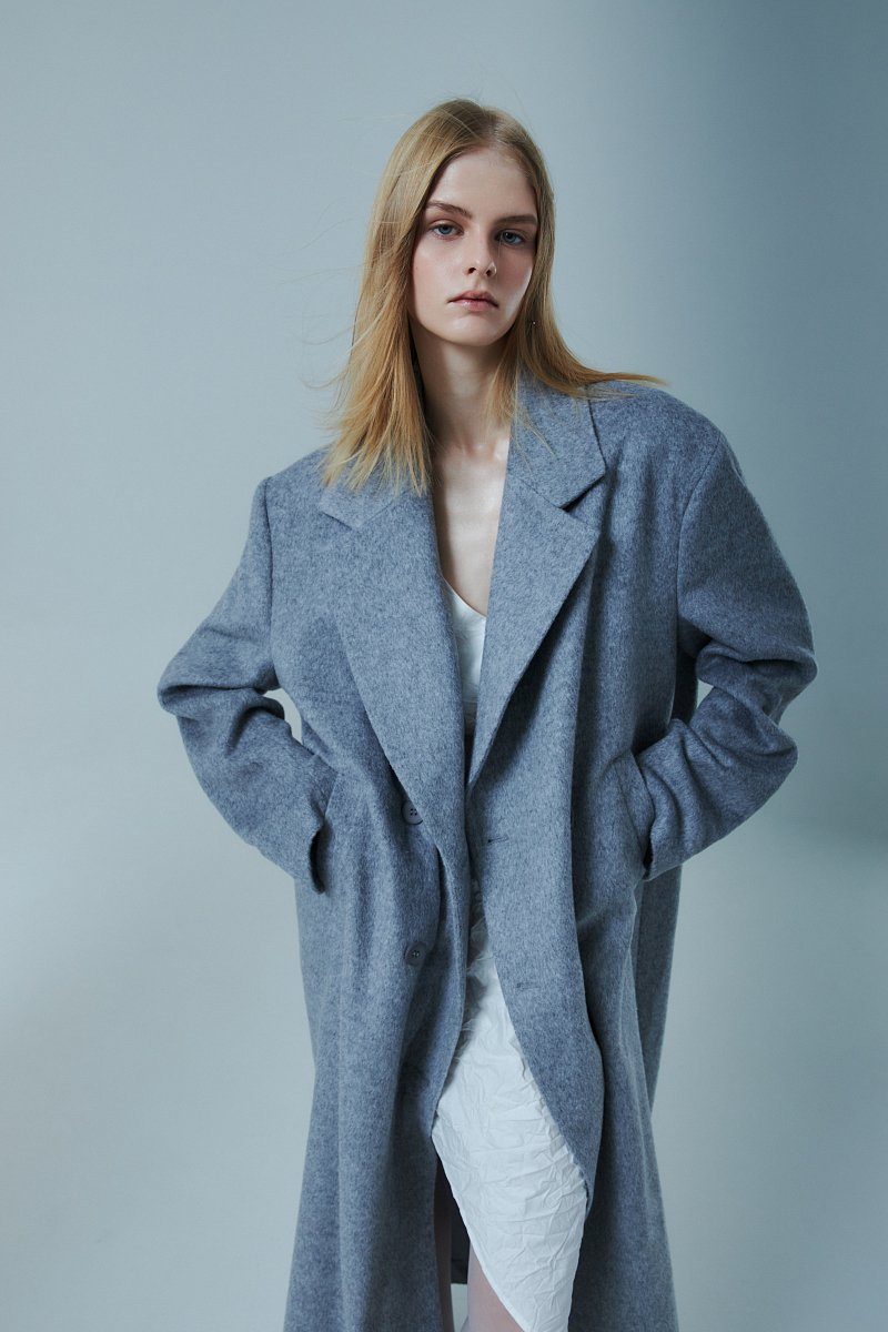 Оверсайз пальто с шарфом из капсулы Карины Нигай, Модель FWD51001, Фото №2