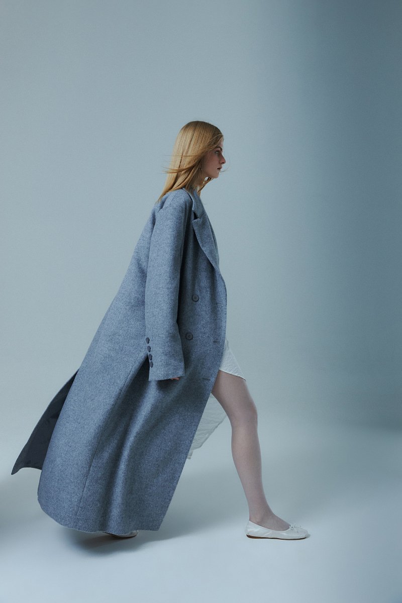 Оверсайз пальто с шарфом из капсулы Карины Нигай, Модель FWD51001, Фото №4