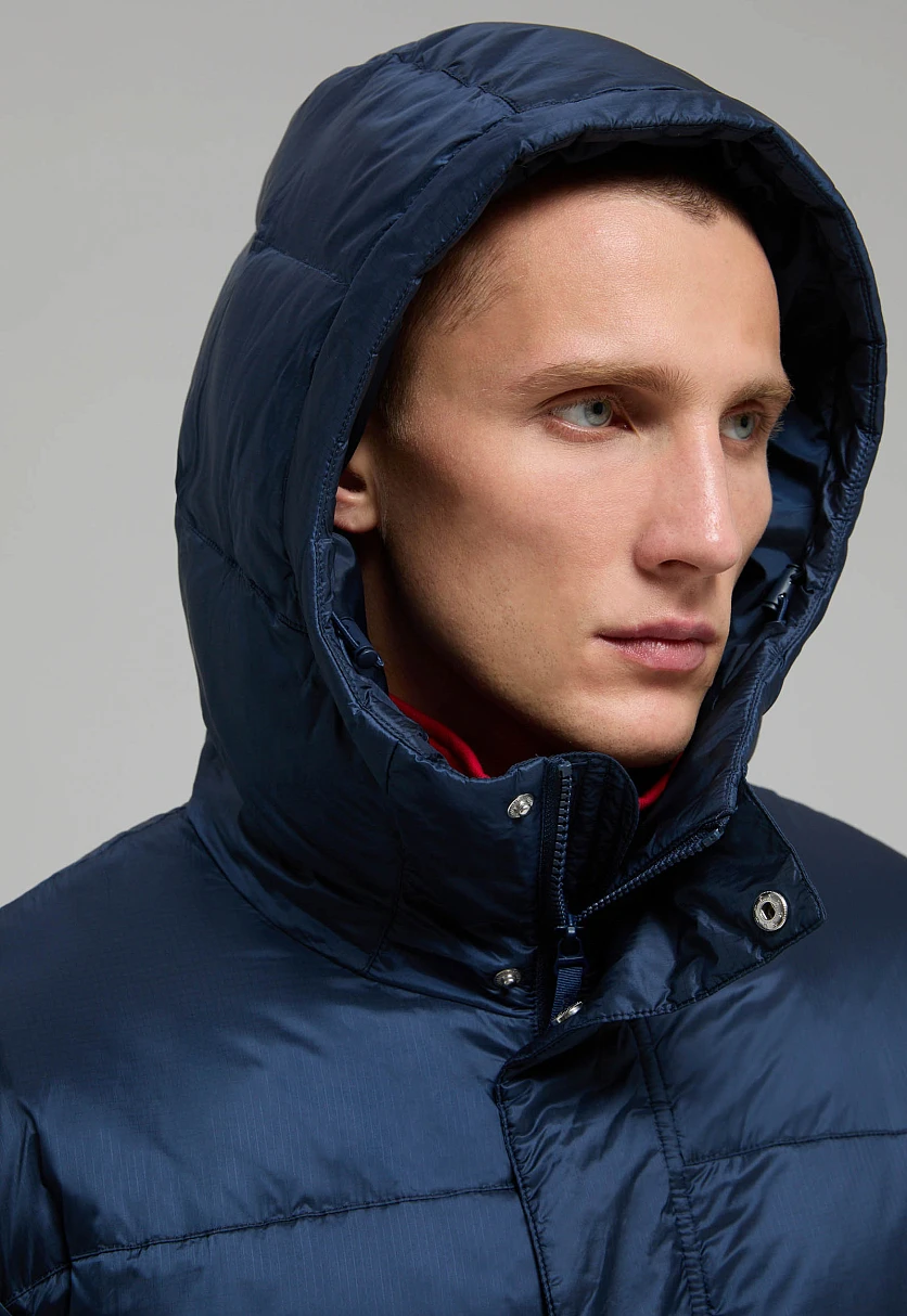 Пуховое полупальто с воротником-стойкой Темно-cиний FWE21018Купить в интернет-магазине FINN FLARE, предосмотр фото №6 Пуховое полупальто с воротником-стойкой, Модель FWE21018, Фото №6