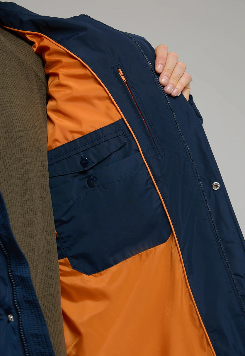 Пуховое пальто с накладными карманами Темно-cиний FWE21039Купить в интернет-магазине FINN FLARE, предосмотр фото №9 Пуховое пальто с накладными карманами, Модель FWE21039, Фото №9