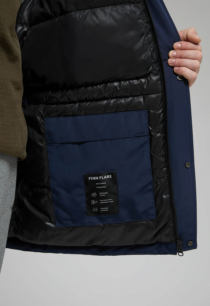 Пуховое полупальто с накладными карманами и капюшоном Темно-cиний FWE21046Купить в интернет-магазине FINN FLARE, предосмотр фото №6 Пуховое полупальто с накладными карманами и капюшоном, Модель FWE21046, Фото №6
