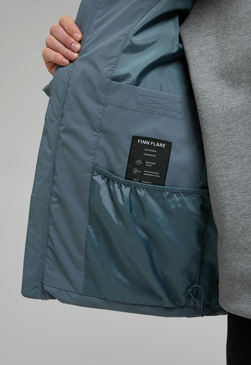 Пуховик с воротником-стойкой и капюшоном Серо-синий FWE21000Купить в интернет-магазине FINN FLARE, предосмотр фото №7 Пуховик с воротником-стойкой и капюшоном, Модель FWE21000, Фото №7