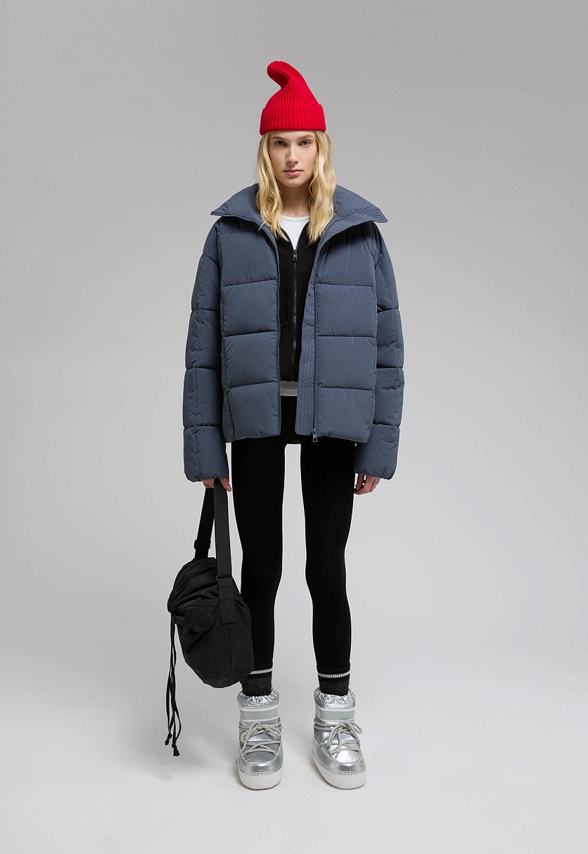 Пуховик с воротником-стойкой и съемным капюшоном
