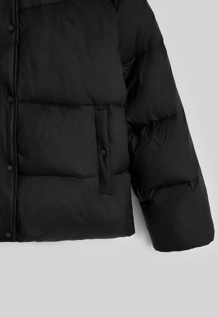 Пуховик со съемным капюшоном Черный FWE11012Купить в интернет-магазине FINN FLARE, предосмотр фото №6 Пуховик со съемным капюшоном, Модель FWE11012, Фото №6