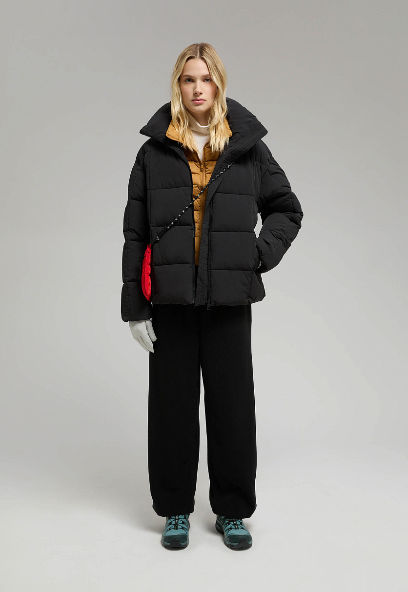 Пуховик с воротником-стойкой и съемным капюшоном