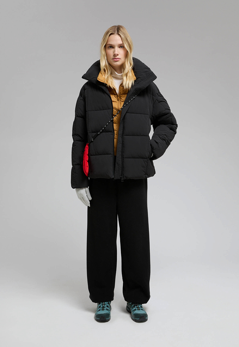Пуховик с воротником-стойкой и съемным капюшоном