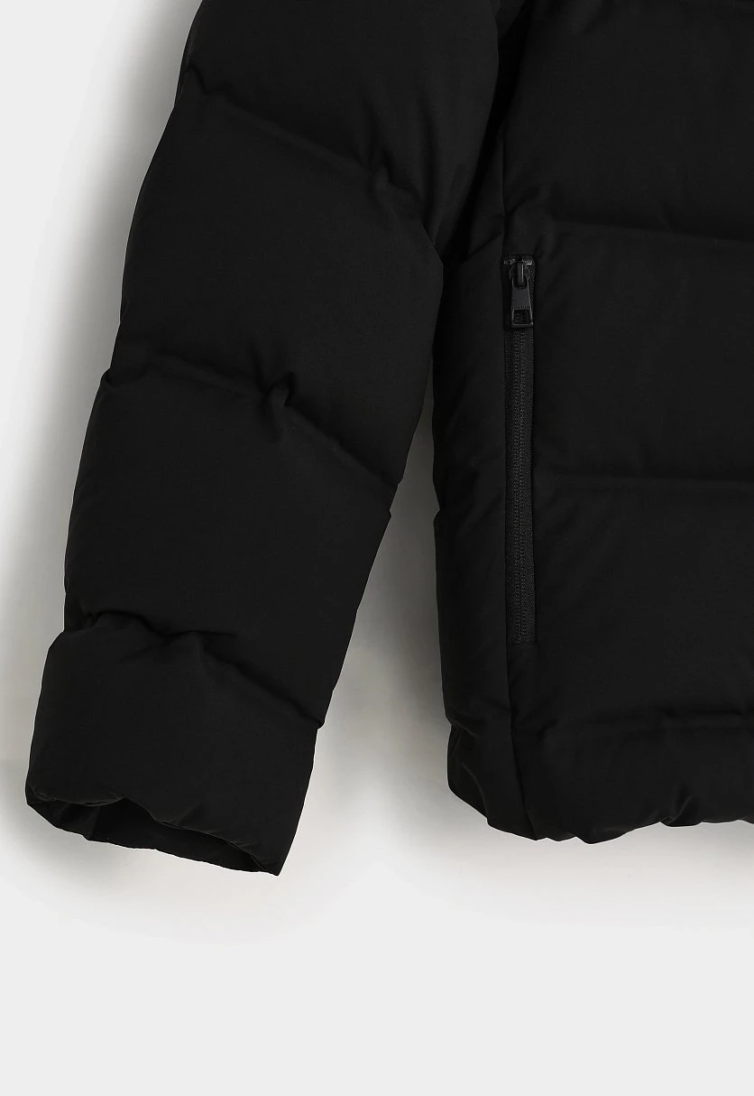 Пуховик с воротником-стойкой и капюшоном Черный FWE21000Купить в интернет-магазине FINN FLARE, предосмотр фото №8 Пуховик с воротником-стойкой и капюшоном, Модель FWE21000, Фото №8