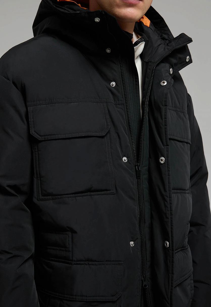 Пуховое пальто с накладными карманами Черный FWE21039Купить в интернет-магазине FINN FLARE, предосмотр фото №6 Пуховое пальто с накладными карманами, Модель FWE21039, Фото №6