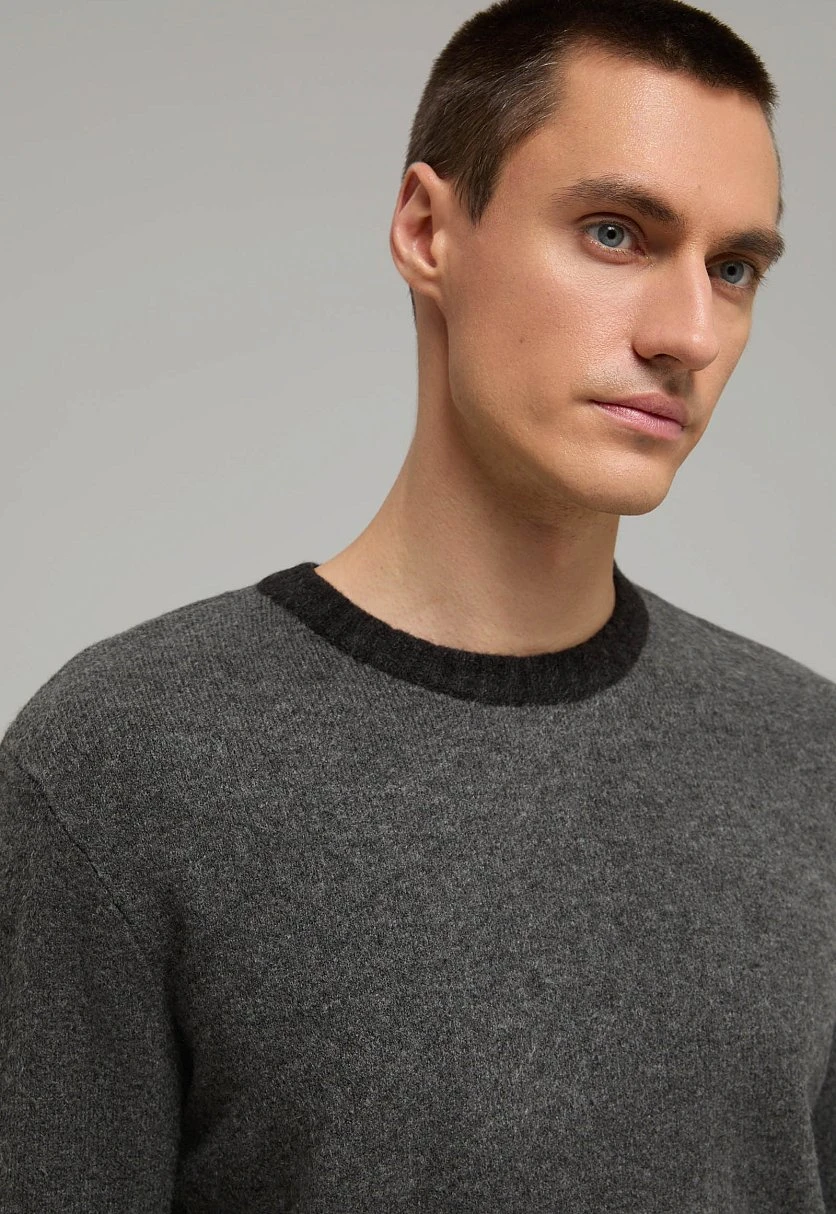 Джемпер полуприлегающего силуэта Темно-Серый FWE21115Купить в интернет-магазине FINN FLARE, предосмотр фото №5 Джемпер полуприлегающего силуэта, Модель FWE21115, Фото №5