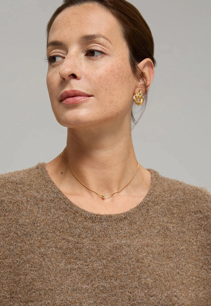 Джемпер свободного силуэта с округлой горловиной Коричневый FWE11111Купить в интернет-магазине FINN FLARE, предосмотр фото №5 Джемпер свободного силуэта с округлой горловиной, Модель FWE11111, Фото №5