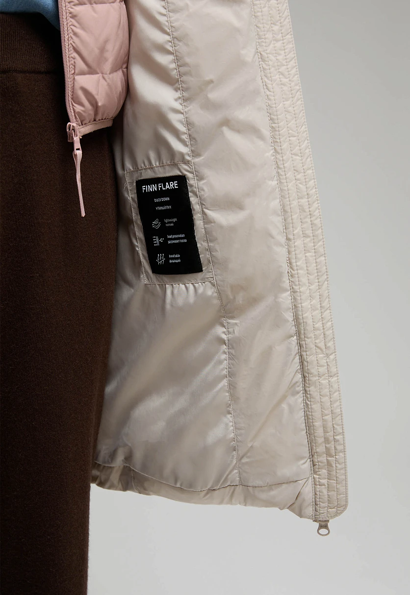 Пуховое пальто со съемным капюшоном Светло-бежевый FWE11035Купить в интернет-магазине FINN FLARE, предосмотр фото №8 Пуховое пальто со съемным капюшоном, Модель FWE11035, Фото №8