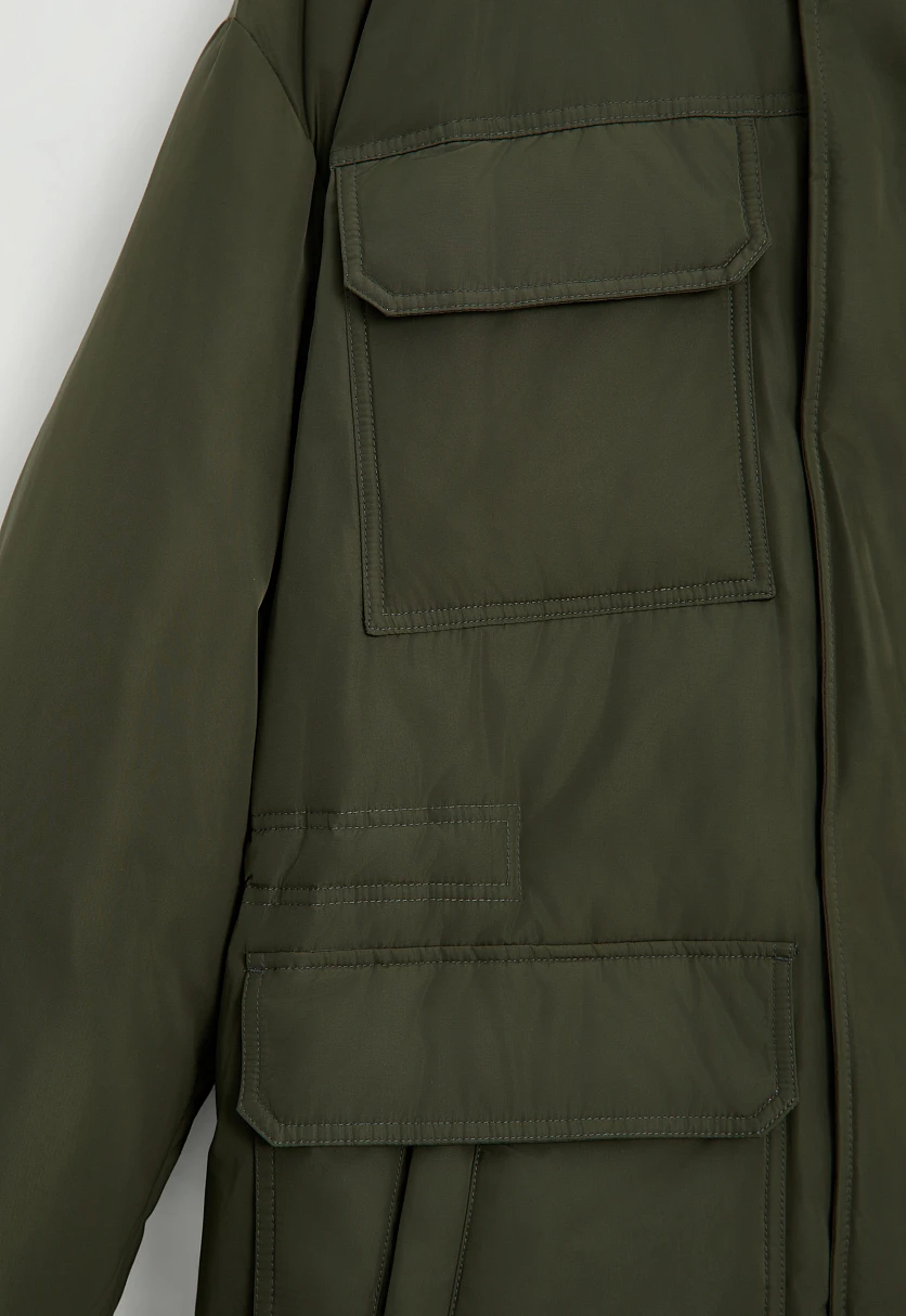 Пуховое пальто с накладными карманами Хаки FWE21039Купить в интернет-магазине FINN FLARE, предосмотр фото №8 Пуховое пальто с накладными карманами, Модель FWE21039, Фото №8