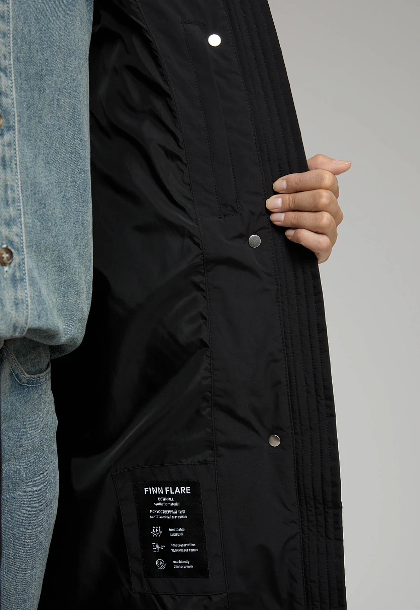 Утепленное стеганое пальто с капюшоном Черный FWF11004Купить в интернет-магазине FINN FLARE, предосмотр фото №6 Утепленное стеганое пальто с капюшоном, Модель FWF11004, Фото №6