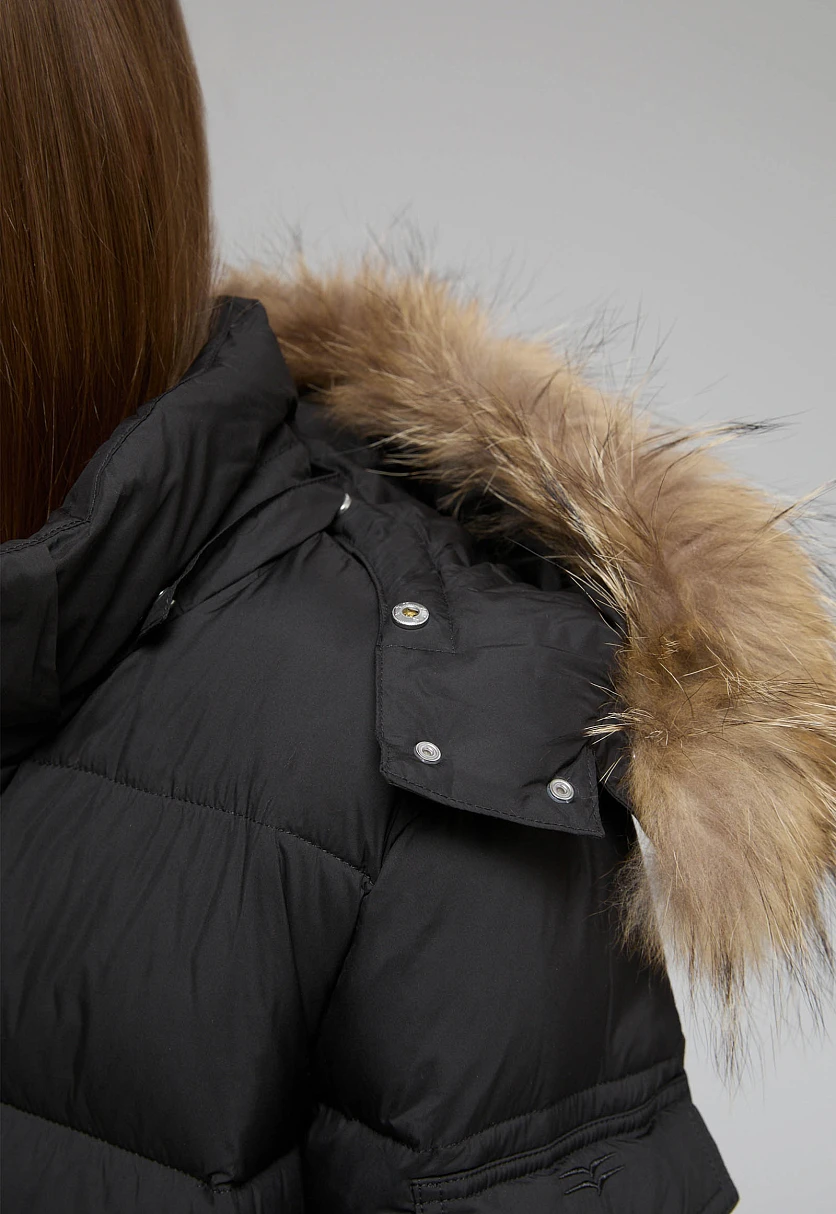 Пуховик с капюшоном и опушкой из натурального меха, Модель FWF11032, Фото №9