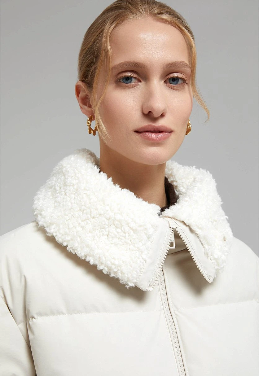 Пуховик с натуральным пухом и меховым воротником, Модель FWF11080, Фото №10